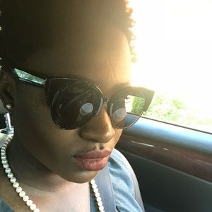 Meet your Posher, Belinda